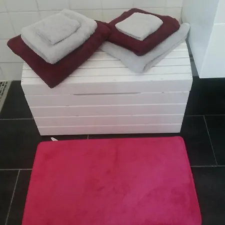 La Roseraie Bed & Breakfast
